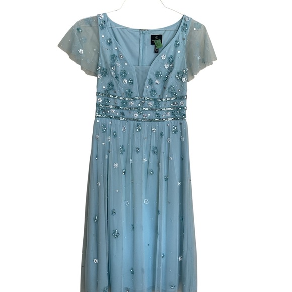 Adrianna Papell Dresses & Skirts - Adrianna Papell Light Blue Floral Embellished Dress